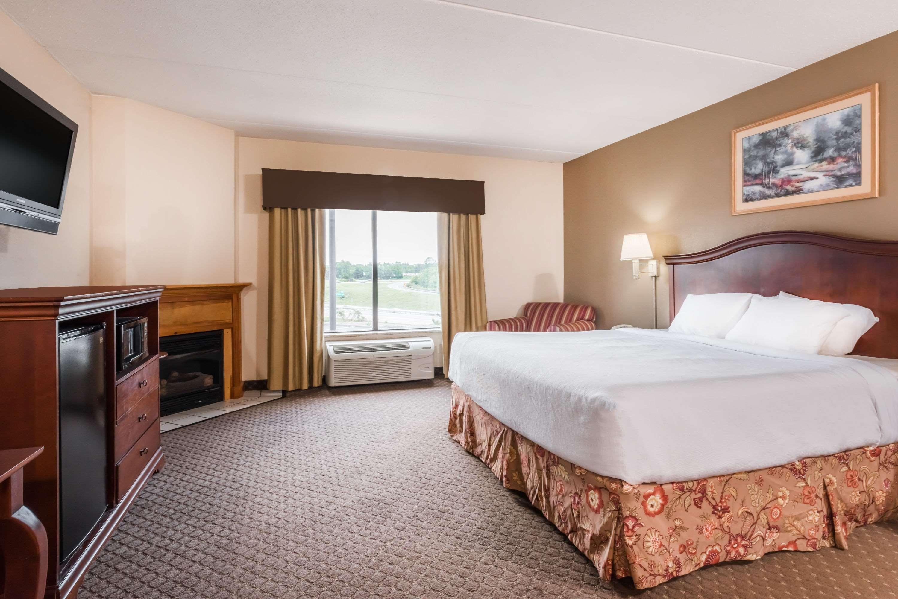 Ramada By Wyndham Harrisburg/Hershey Area Bagian luar foto
