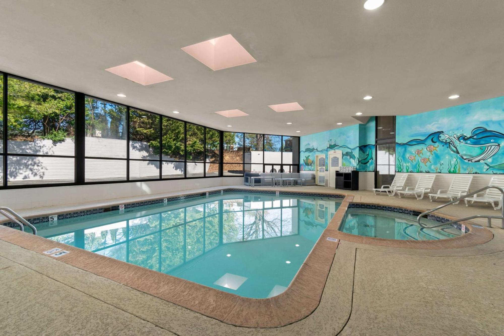 Ramada By Wyndham Harrisburg/Hershey Area Bagian luar foto